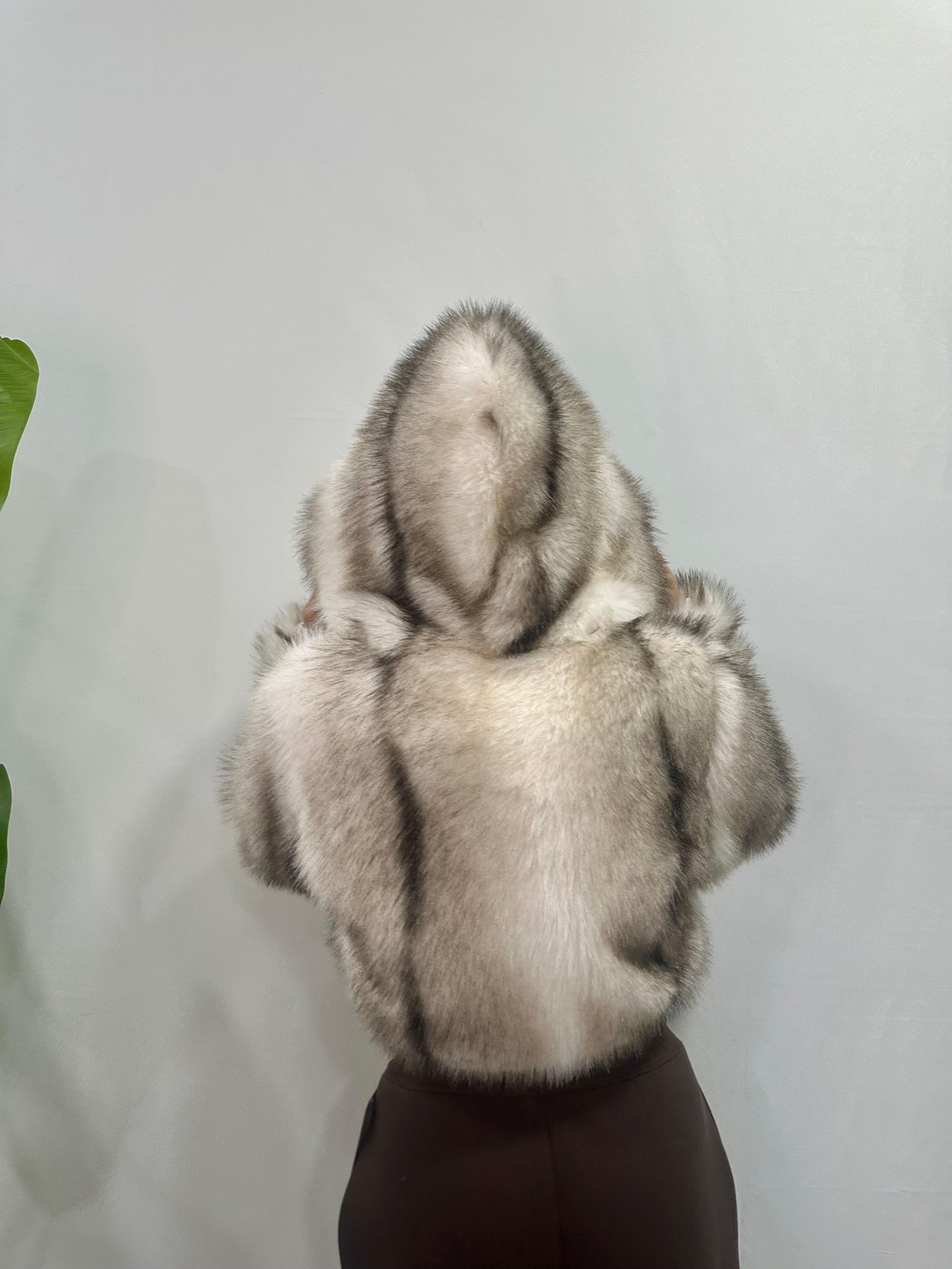 pelliccia crop bianca