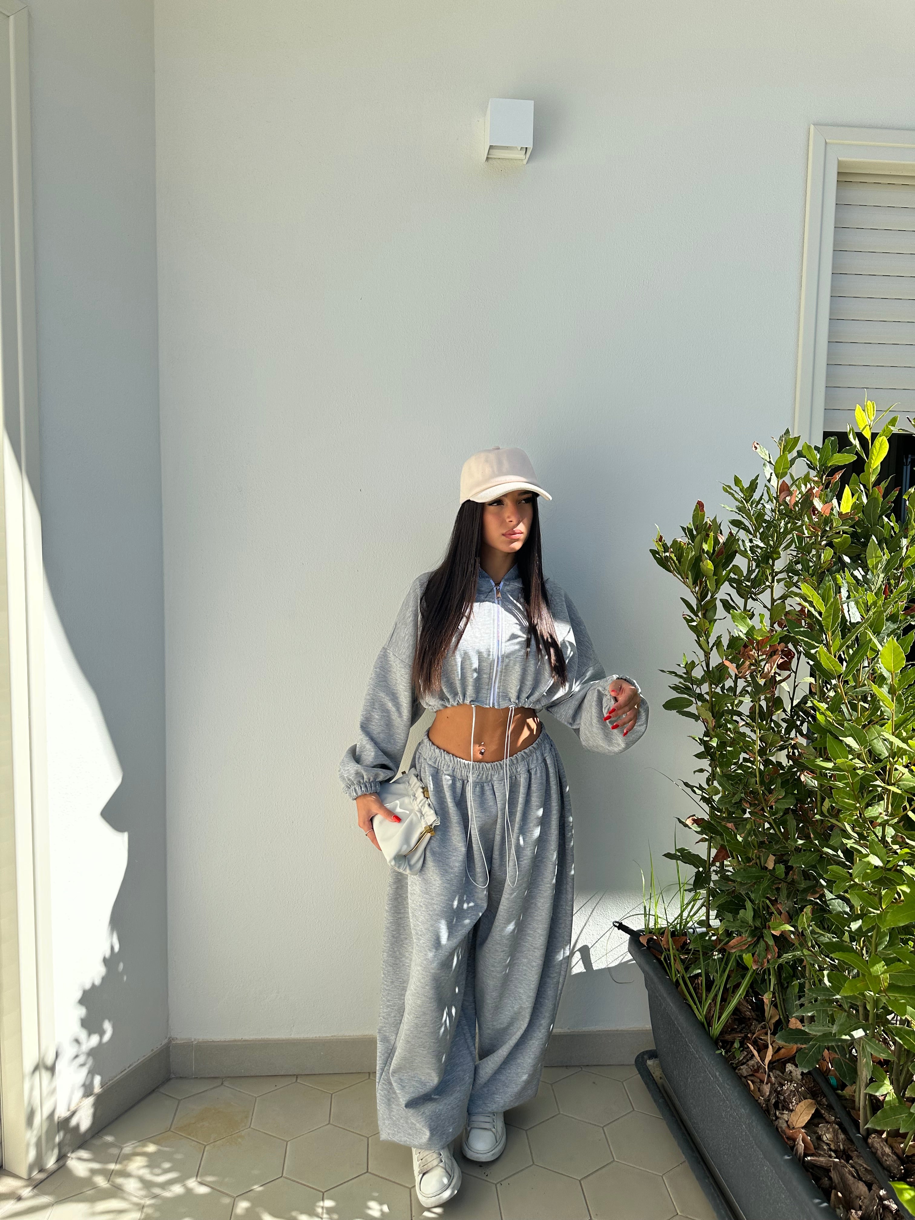 coordinato tuta grigio